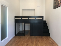 011 patro na spani cerny