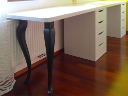 016 nabytek na zakazku cerny