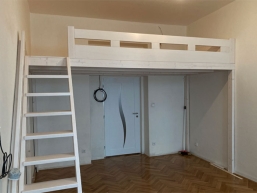 021 patro na spani cerny