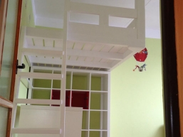 044 patro na spani cerny